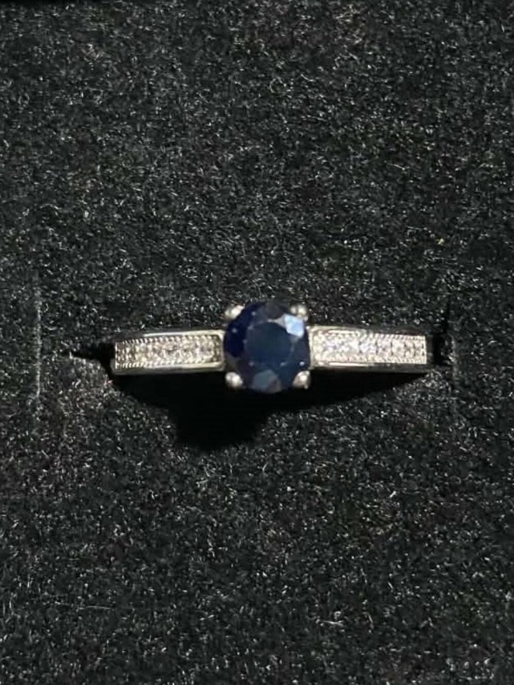.925 Natural Sapphire Engagement ring